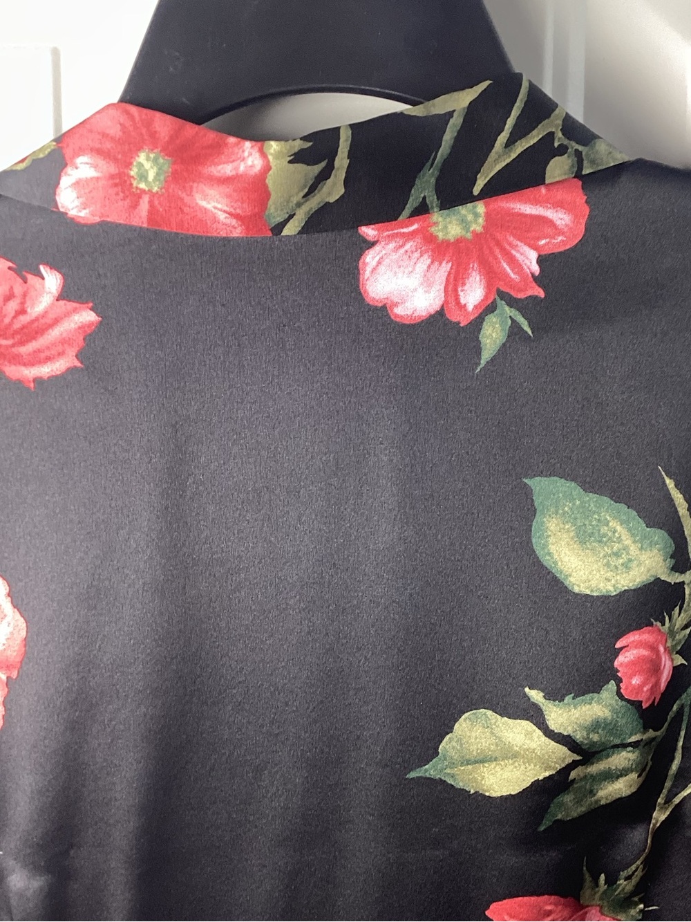 Kate Hill Black Floral Silk  Blouse with Red Roses - Picture 6 of 7